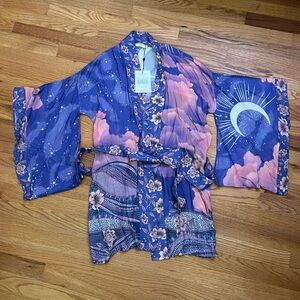 Spell Luna Short Robe NWT